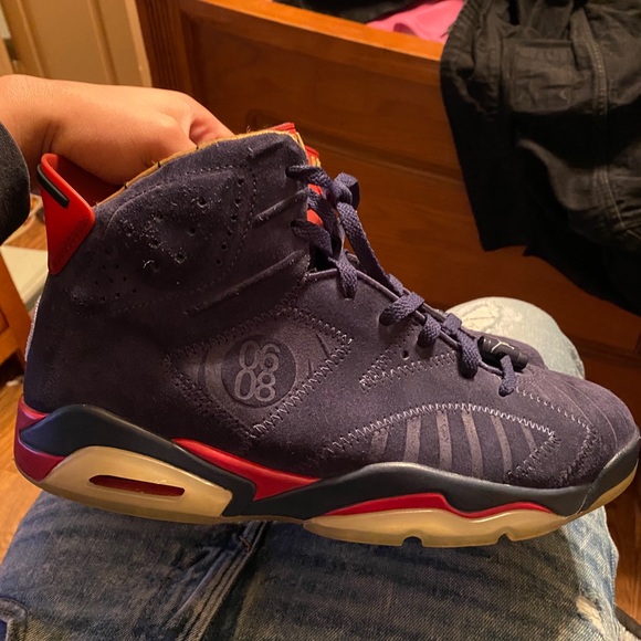 Jordan 6 main image 4